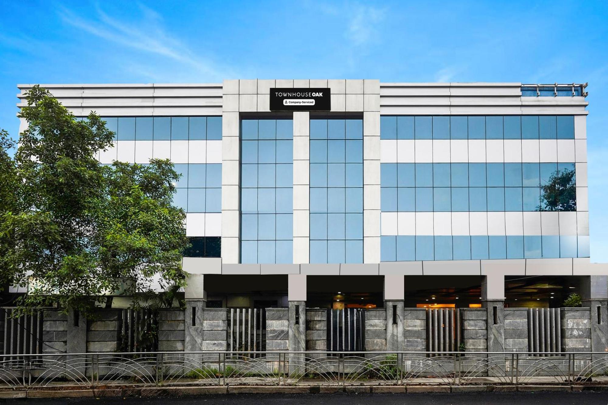 Super Townhouse Oak Alandur Near Chennai Airport Formerly Vijay Park 外观 照片