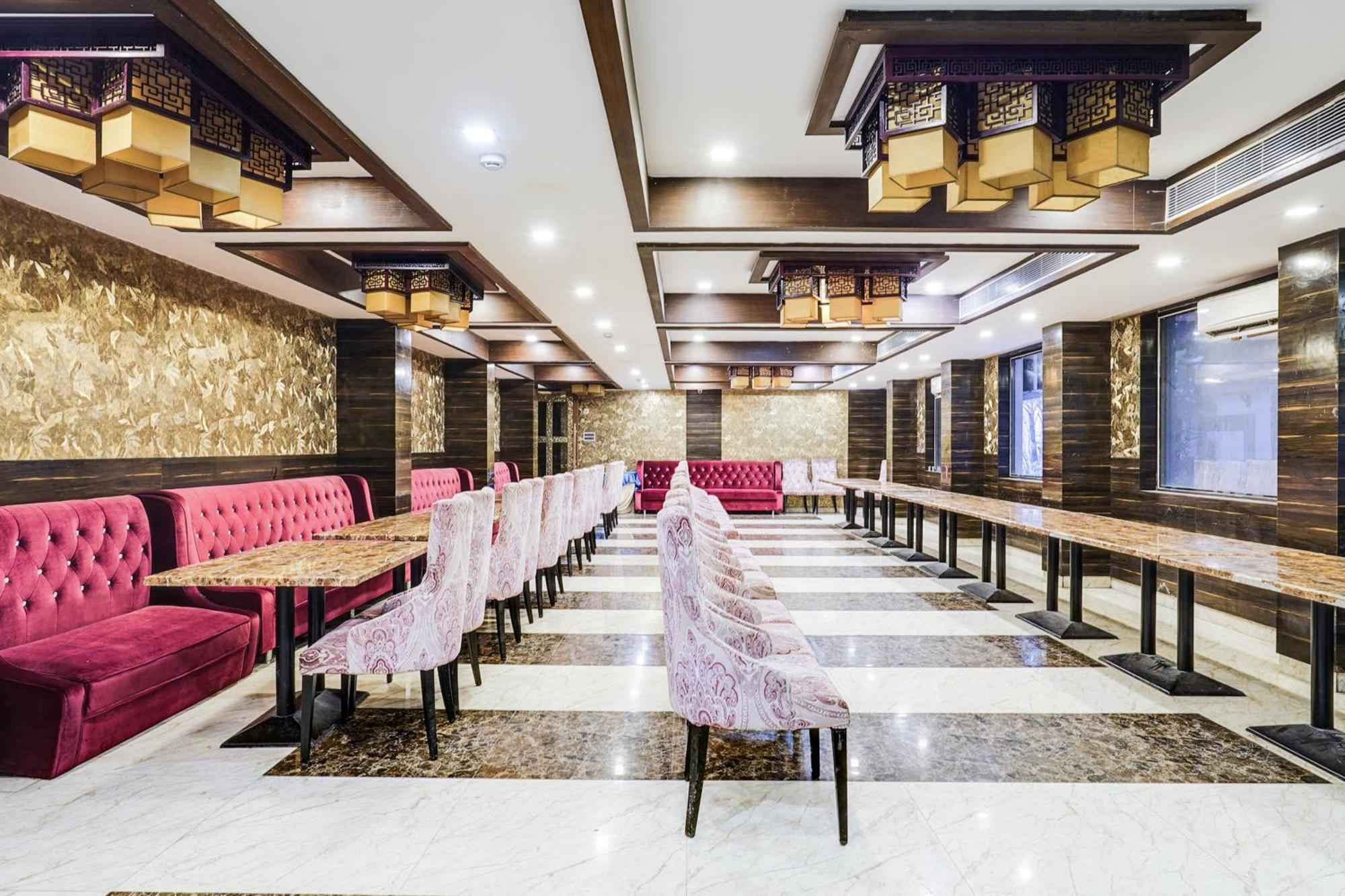 Super Townhouse Oak Alandur Near Chennai Airport Formerly Vijay Park 外观 照片
